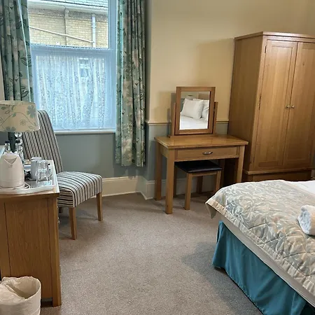 Harbour Lights Guest House Room Only-3
