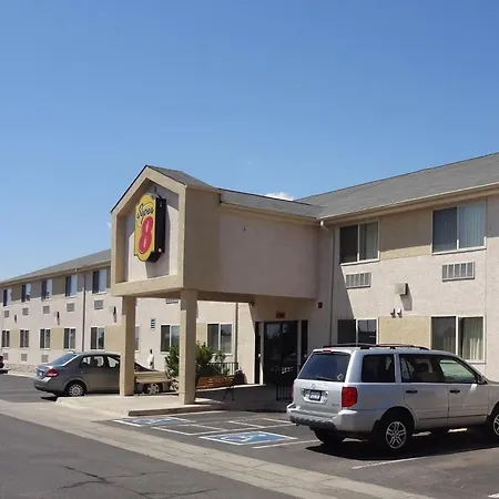 Super 8 By Wyndham Colorado Springs Airport-2