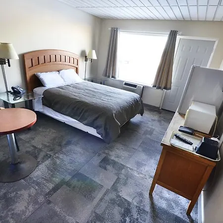 St. Norbert Hotel-3