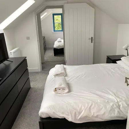 4 Bedroom Bungalow In Frampton-2