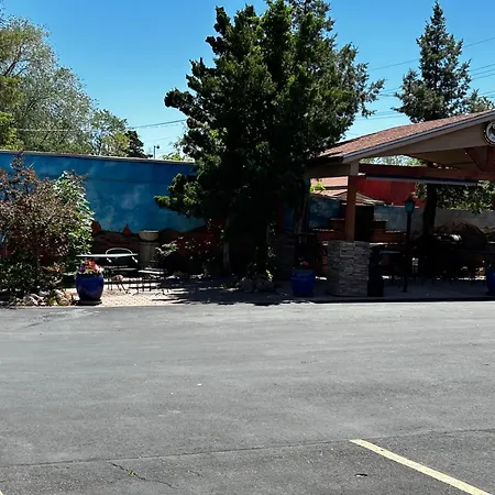 Rainbow Lodge And Inn-2