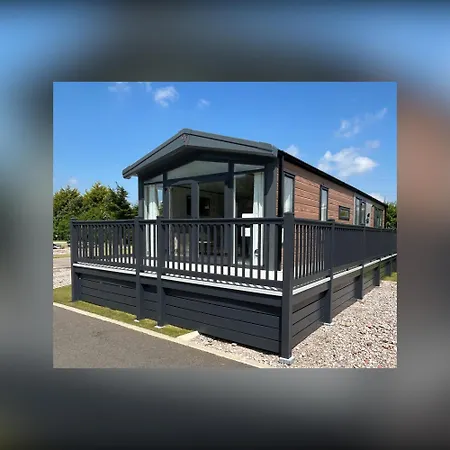 Primrose Park Lodges-2