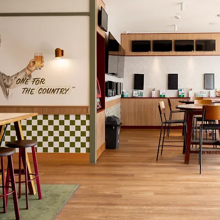 Statesman Hotel-2
