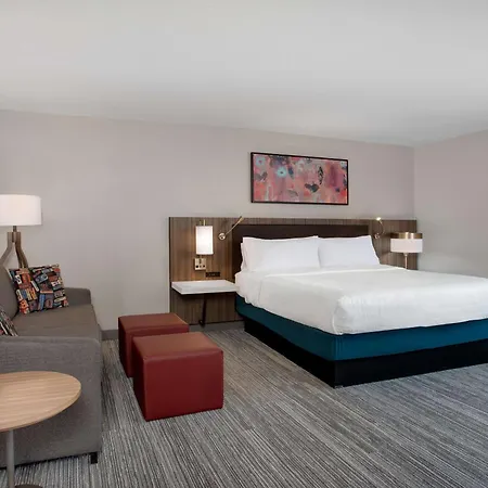 Hilton Garden Inn Omaha West-3