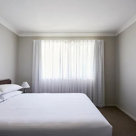 Pinnacle Apartments-2