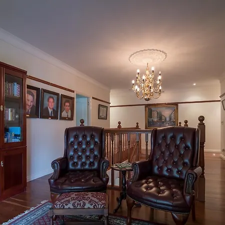 Grove Manor-3