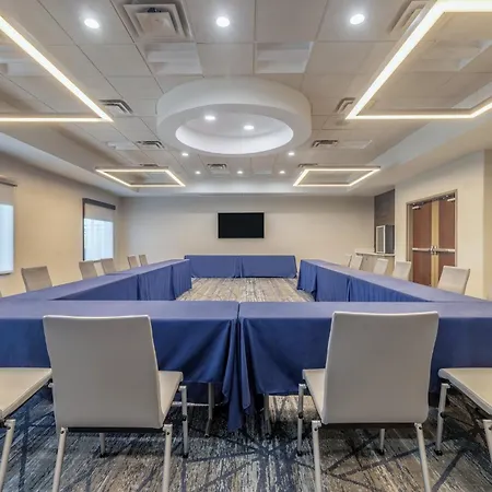 Holiday Inn Express & Suites Kansas City Airport By Ihg-2