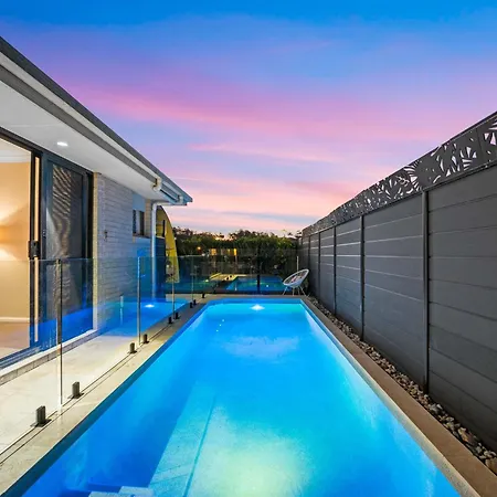 Homestead Spacious Home For 12 With Pool-2