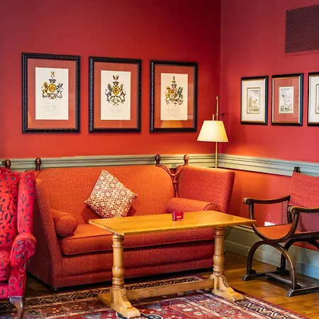 The Red Lion Hotel-2