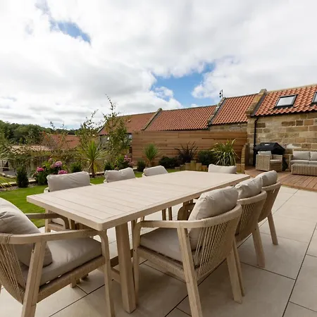 Sandfield House-3