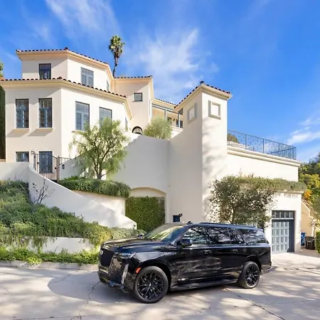 Chateau Beverly Hills By Stay Awhile Villas-3