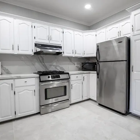 Niagara Luxury Suites-3