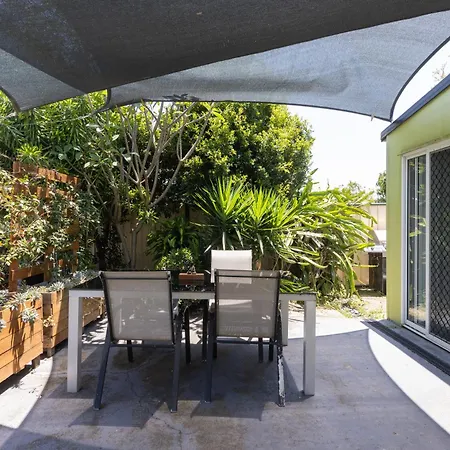 Zen Escape Guest House " Location 2" - Three Listings - Nooky Studio, Serene Loft, Chillax Rest, Zen Garden Tiny Home-3