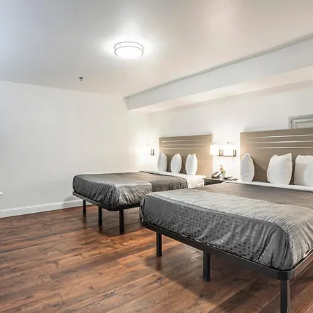 The Greens Hotel On Del Paso-2