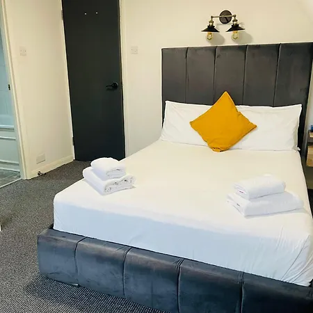 Woodford Hotel-3