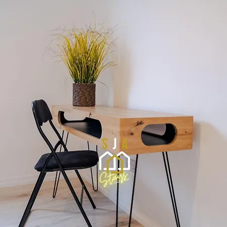 Merkland Stay - Sja Stays - Modern 2 Bed Apartment-2