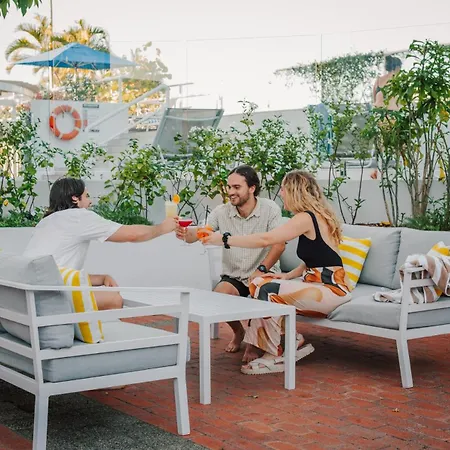 Alivio Hotel Cairns-2
