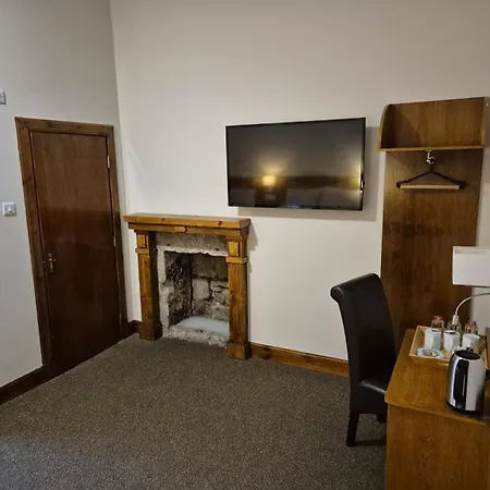 Douglas Hotel-3