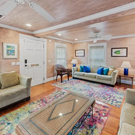 Louisa House-3
