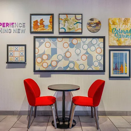 Home2 Suites By Hilton Colorado Springs Airport-3