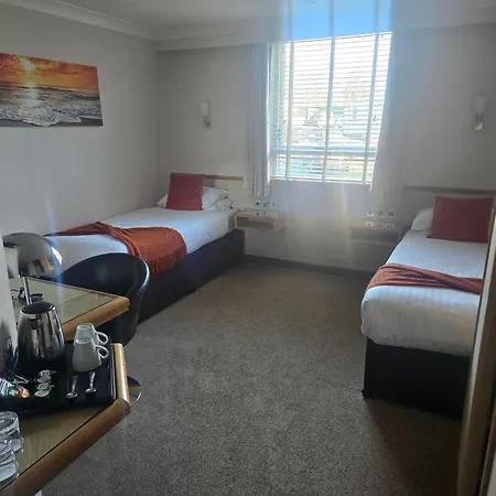 Damon'S Hotel-2