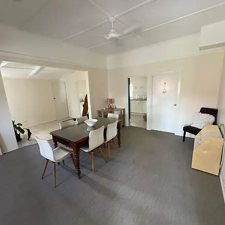 The Gabba B&B-2