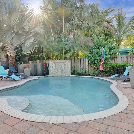 Kiki 4 - Men'S Clothing Optional Guest Houses-2