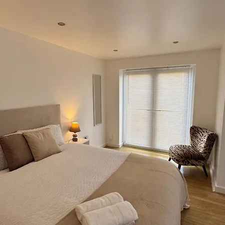 Little Luxe Shared House-2