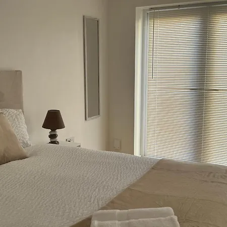 Little Luxe Shared House-3