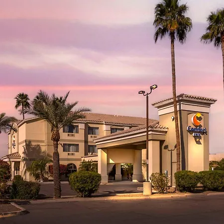 Comfort Inn Phoenix Central City-3