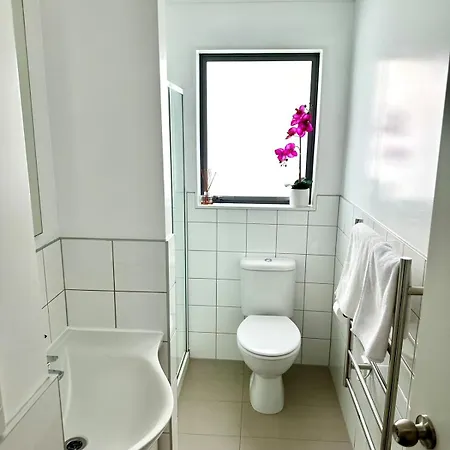 Cozy 2Br - 15Min From Airport-2