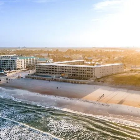 Ocean Front And Pool Front At Daytona Inn Beach Resort-3