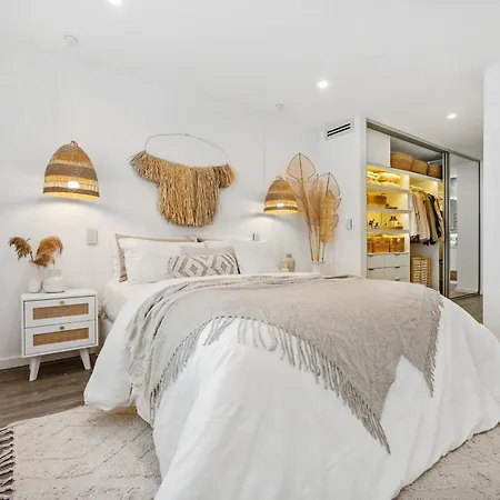 Luxury Urban Oasis-3