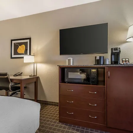 Best Western Plus Peak Vista Inn & Suites-2
