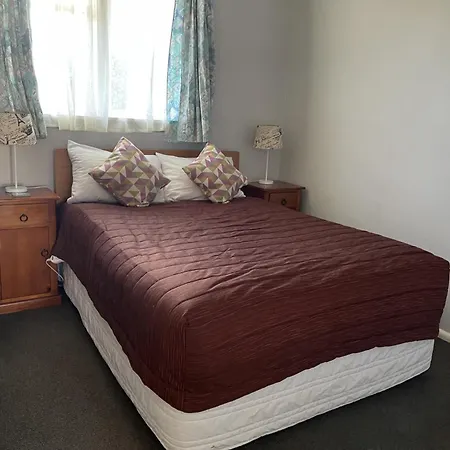 Earnslaw Motel-2