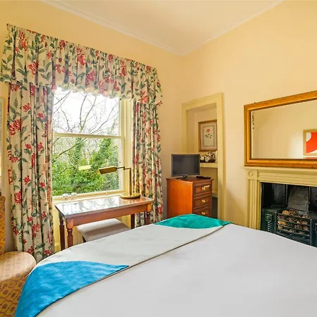 Oyo Bailbrook Lodge, Bath-2