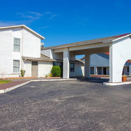 Studio Inn Extended Stay Oklahoma City Airport By Oyo-3