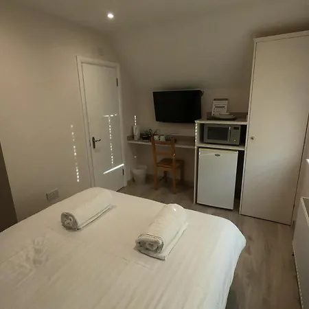 Debden Guest House-3