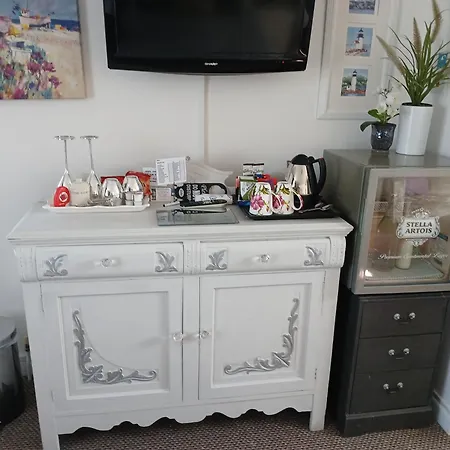 Marjune Guest House-3