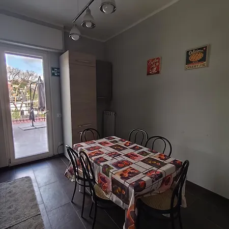 Belvedere Rooms Guest House-2