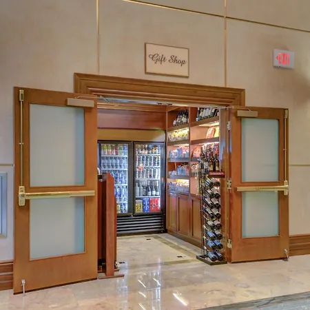 The Esme Suite At Mgm Signature 5 Min Walk From F1 Grandstand Located At Tower 2-2