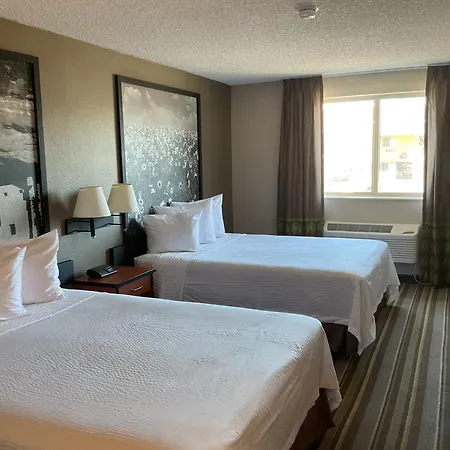 Super 8 By Wyndham Colorado Springs Airport-3