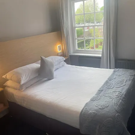 Diamonds Inn-3