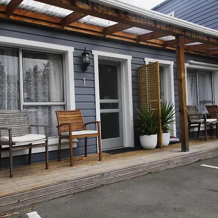 Cranford Cottages And Motel-2