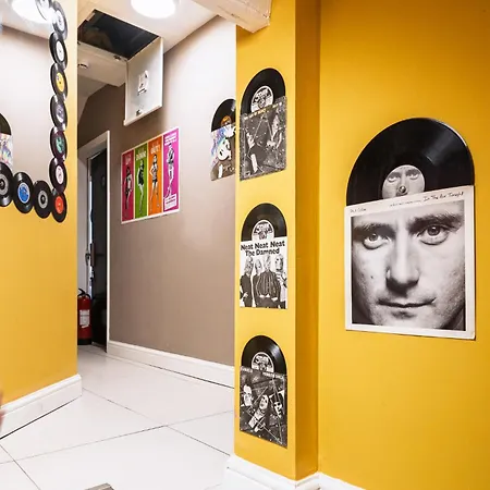 Starbeck Micro Hotel-2