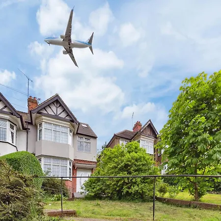 5Br Sleeps 11 Golf Course 2 Min Free Wifi & Parking-3