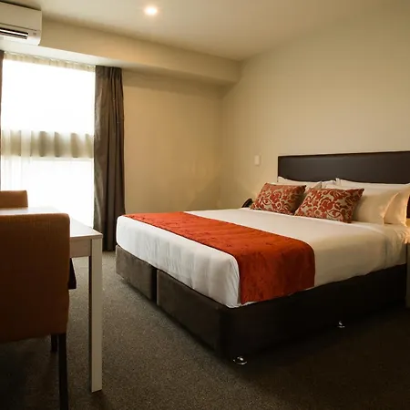 Ramada Suites By Wyndham Christchurch City-3