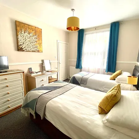 Buckingham Lodge Guest House-2