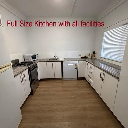 Oxley Court Serviced Apartments-3