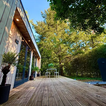 Sunridge Fishing Lodge With Hot Tub & Giant Cinema-2